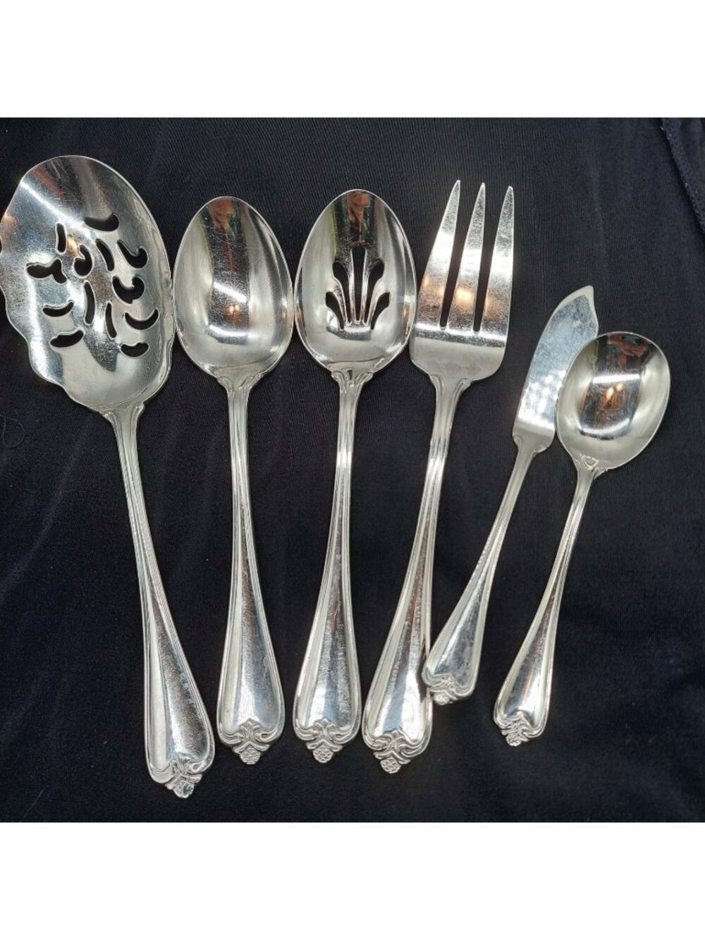 Reed & Barton Stainless Serving Spoons Fork Knife Lot Of 6